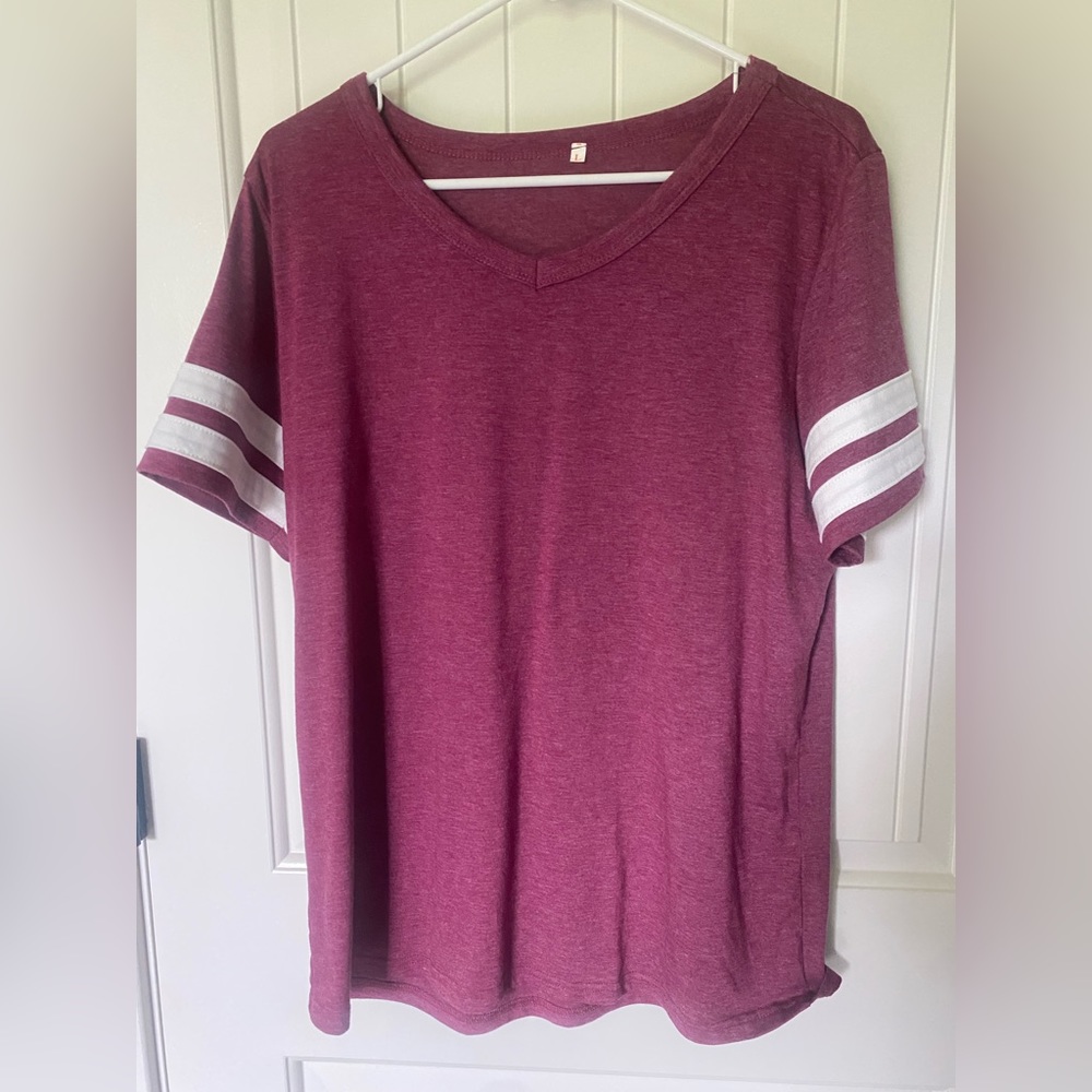 Burgundy V-neck shirt, size large straight relaxed fit